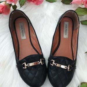 Steve Madden | Black Flats